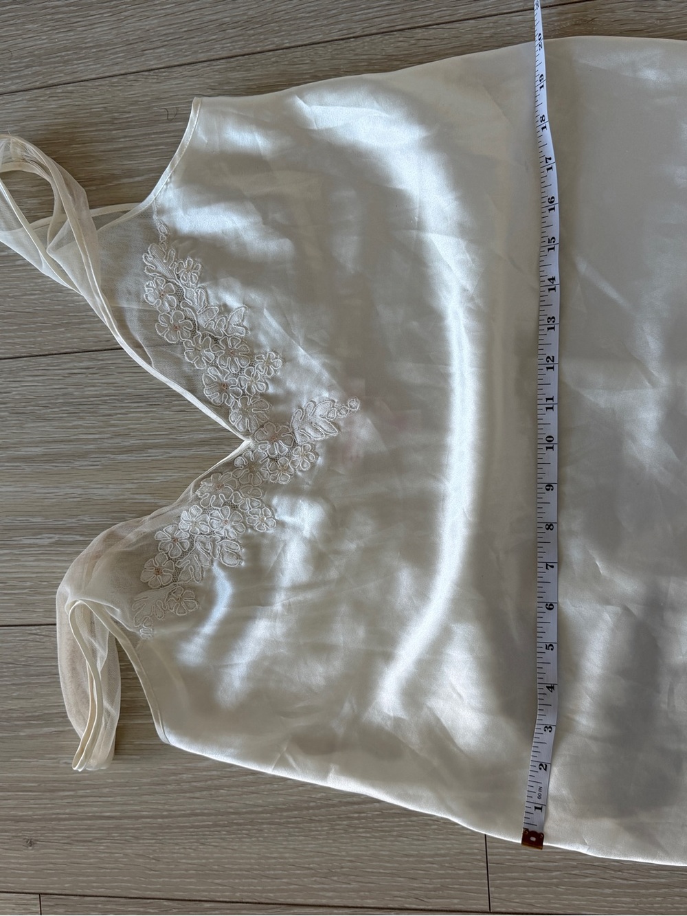 Vintage Oscar de la renta Elegant White Lace-Trim Slip Dress - Picture 10 of 11